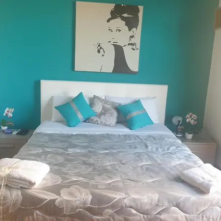 Blue Crystal Napoli Rooms Room photo